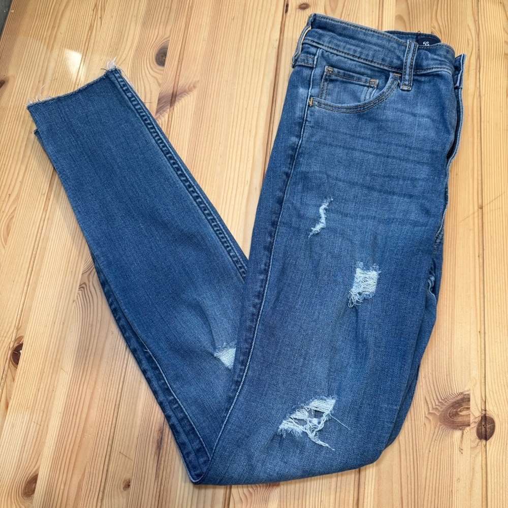 Hollister High Rise Super Skinny Jeans Blue Distressed 5 short W27 L28